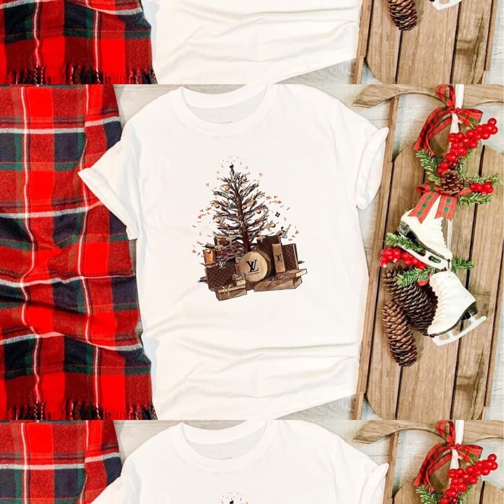 Christmas Tree Graphic Tee Trendy shirt Merry Christmas holiday Design